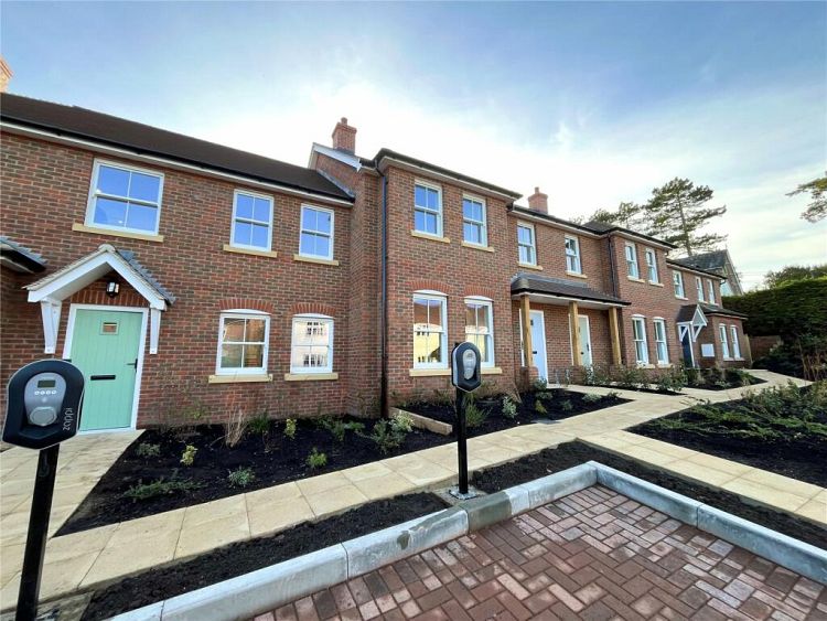 Stockbridge Rd, Sutton Scotney SO21 3JW | Orchard Land & Property